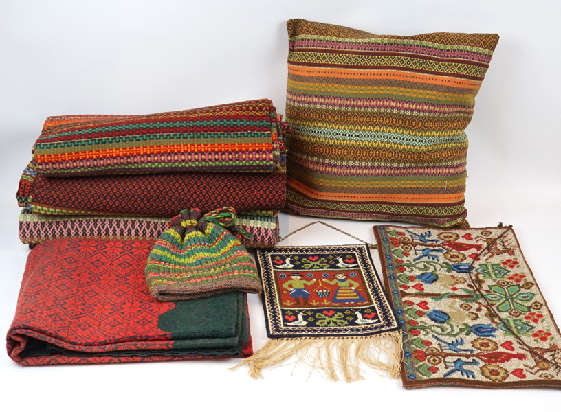 Textil, allmoge m.m, 8 delar.