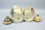 Lockurnor, 2 st, keramik, Asien.