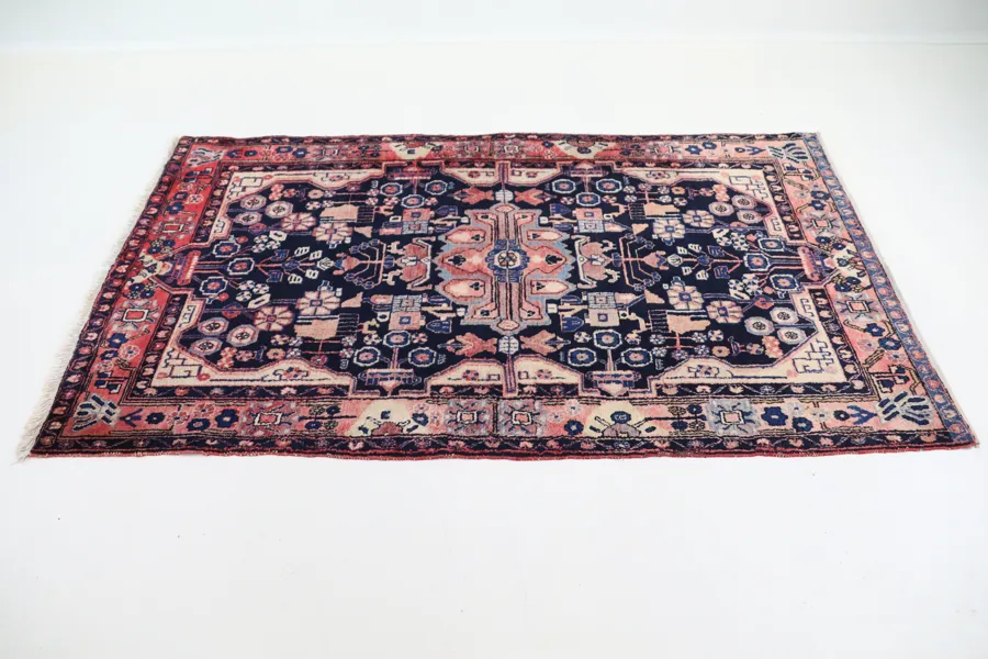 Matta, orientalisk, handknuten, ull.