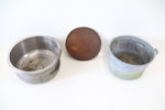 Baljor samt fat, 3 delar, metall.