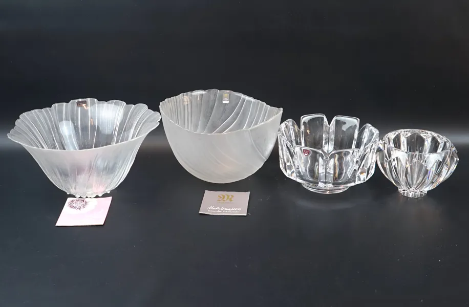 Skålar, 4 st, glas, bl.a Mats Jonasson.
