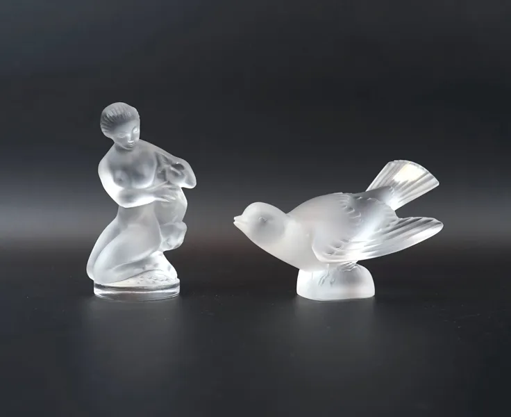 Figuriner, 2 st, glas, Lalique, Paris.