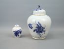 Lockurnor, 2 st, porslin, Royal Copenhagen.