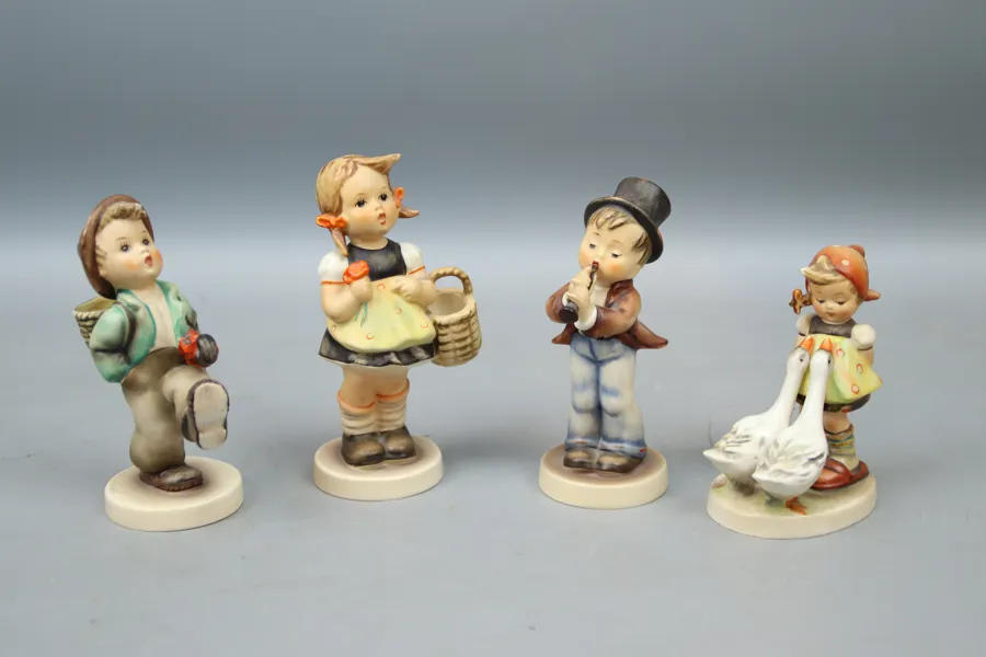 Figuriner, 4 st, porslin, Hummel, Goebel.