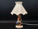 Bordslampa, porslin, M.I. Hummel, Goebel, Tyskland.