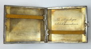Cigarettettui och tårtspadar, 3 delar, mässing/silver 800-830.