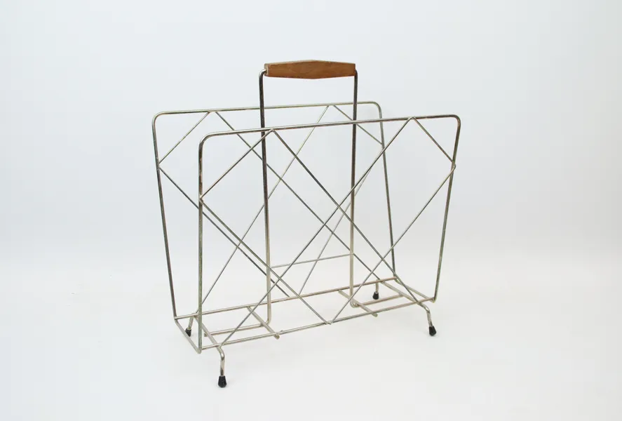 Tidningsställ, stringmodell, metall/teak, 1900-tal.