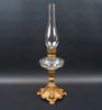 Fotogenlampa, glas/metall.