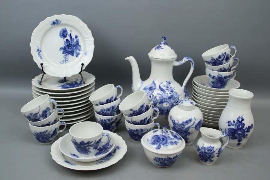 Kaffeservis, 30 delar, porslin, Blå Blomst, Royal Copenhagen.