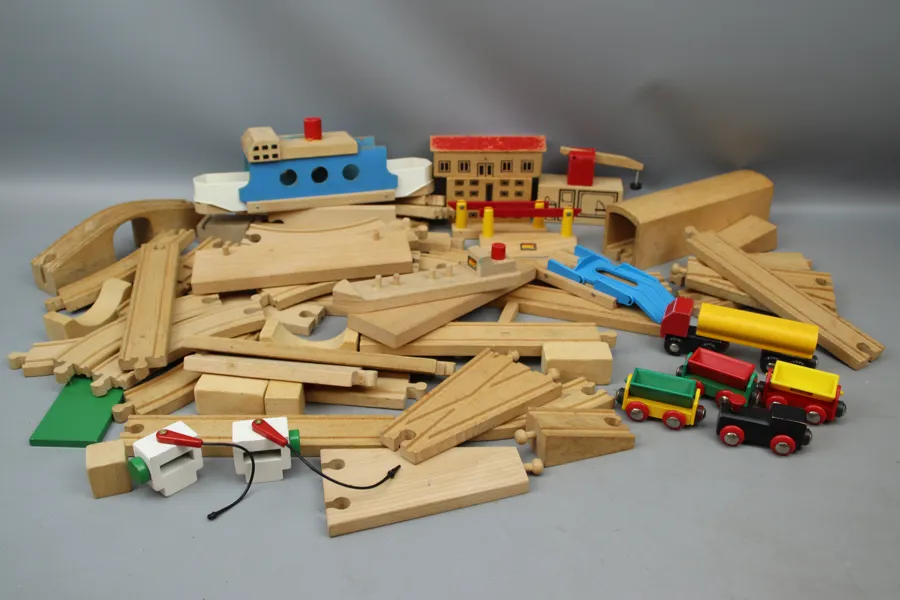 BRIO, tågset, trä.