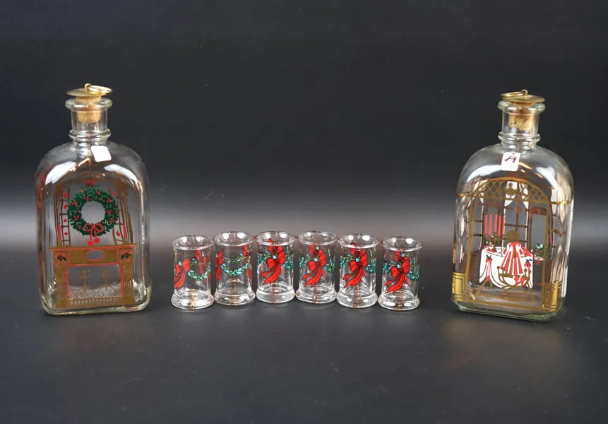 Snapsglas och karaffer, 8 delar, glas, Holmegaard, Danmark.