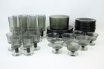 Göran Wärff, glasservis "Rustica", rökfärgat glas, 64 delar, Pukeberg, 1960-tal.