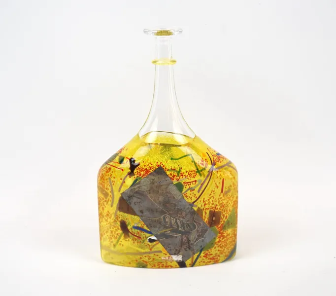 Bertil Vallien, flaska, glas, ''Satellite, Kosta Boda, signerad.