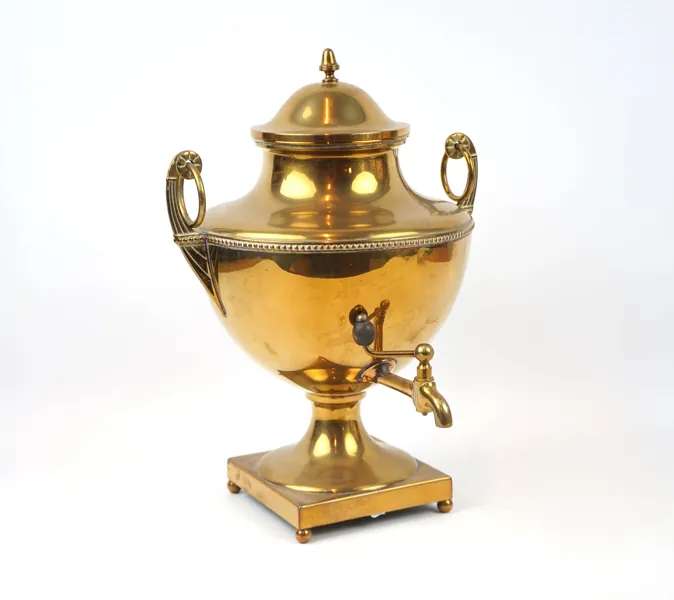 Samovar, mässing, empirstil.