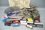 Märklin, räls, vagnar, lok m.m, ett parti.