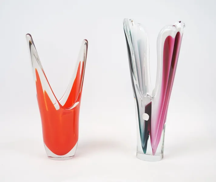 Paul Kedelv, vaset, 2 st, kosntglas, ''Coquille', Flygsfors, signerade.