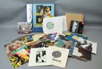 LP-skivor, singlar och CD-skivor, ett parti, bl.a Beatles och Janis Joplin.