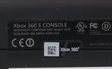 Xbox 360 E med 12 st spel, 2 st kontroller och tillbehör.