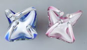 Paul Kedelv, vaser, 2 st, konstglas, ''Coquille'', Flygsfors.