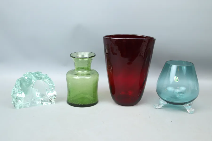 Vaser och glasblock, 4 delar, bl.a Reijmyre och Elme glasbruk.