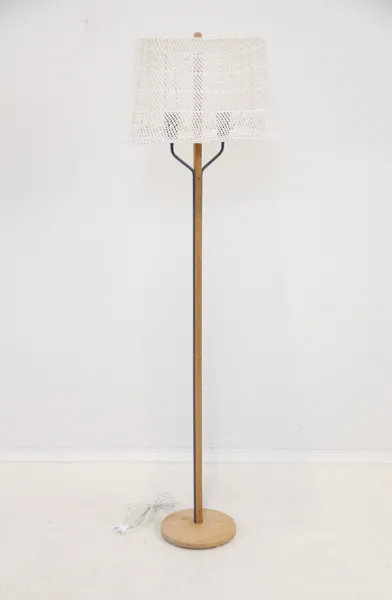Golvlampa, trä/textil/metall, Trema Industri.