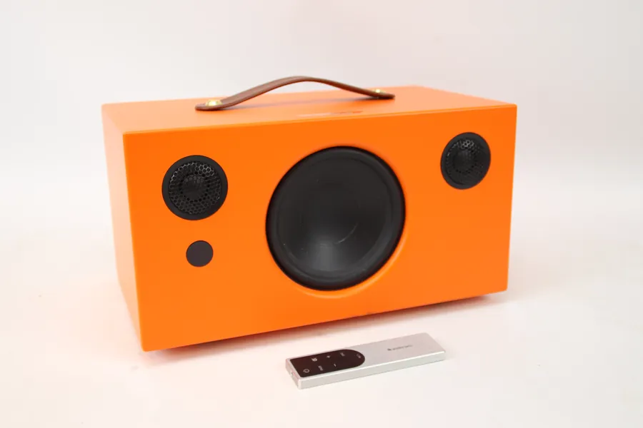 Högtalare med fjärrkontroll, Audio Pro ADDON T10.