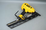 Spikpistol, DeWalt D51823.