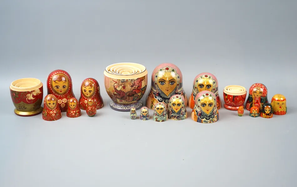 Matryoshka, ryska dockor, 3 st, trä.