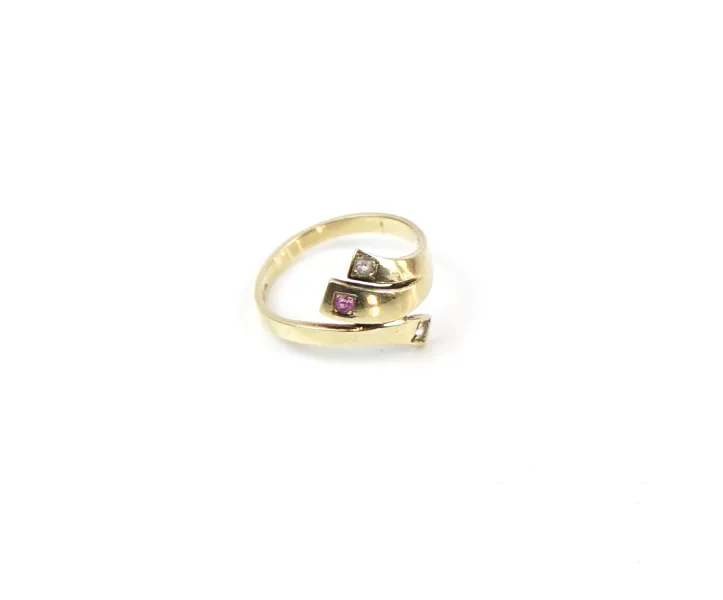 Ring med stenar, 14K guld.