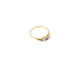 Ring med 2 st gammalslipade diamanter och topas, 18K guld.