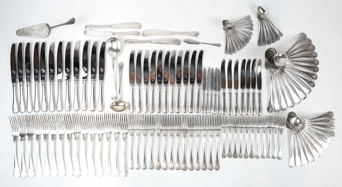 Bestickservisdelar, 122 st, nysilver, ''Gammal Fransk'', CG Hallberg.