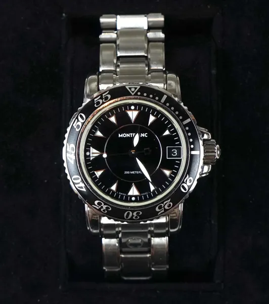 Montblanc Meisterstück Sport, armbandsur, referens 7036, quartz, rostfritt stål/safirglas.