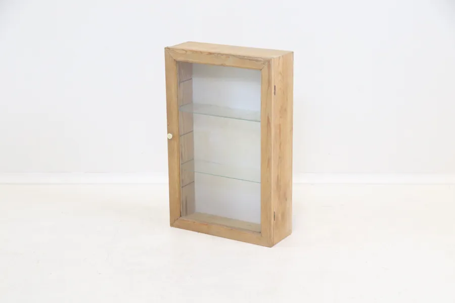 Väggskåp, furu/glas.