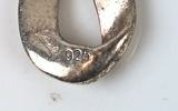 Ringar, brosch och örhänge, 5 delar, silver.