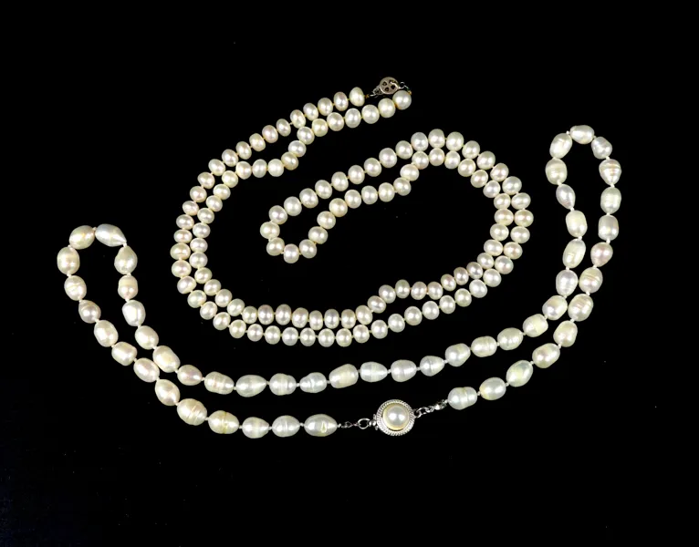 Pärlcollier, 2 st.