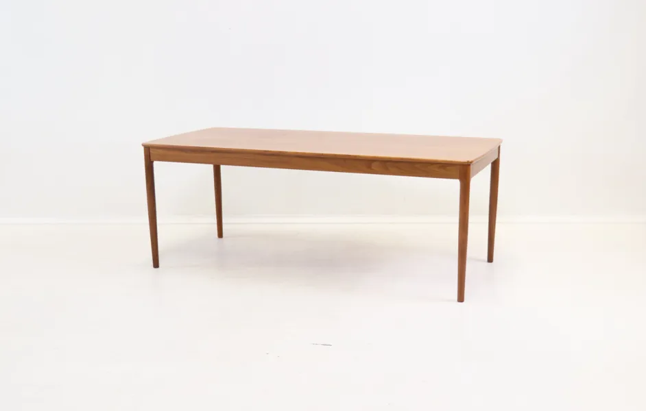 Yngvar Sandström, soffbord, teak, Seffle Möbelfabrik.