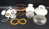 Lampkupor, taklampor m.m, 10 delar, glas/metall.