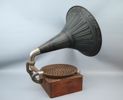 Trattgrommofon, 1900-talets början.