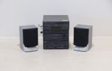 Stereo och Cd-spelare, Sony, med ett par högtalare, Philips.