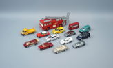 Leksaksbilar, 14 st, metall/plast, bl.a Matchbox och Dinky Toys.