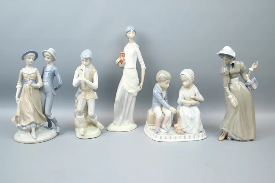 Figuriner, 5 st, porslin, mest Cascades.