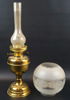 Fotogenlampa, glas/mässing.