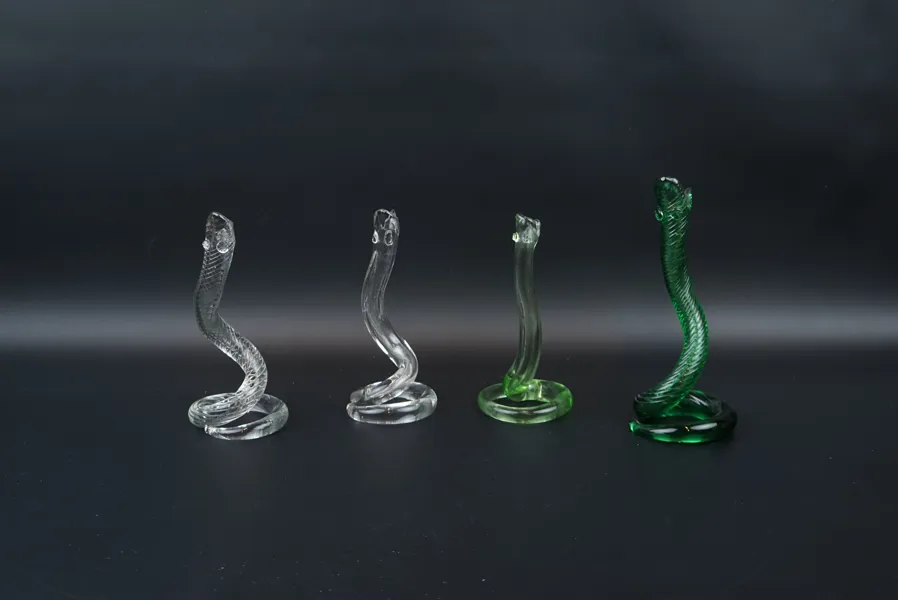 Ormvaser, 4 st, glas, Trelleborgs glasbruk.