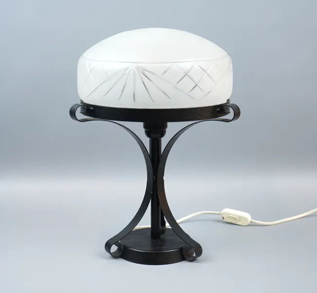Bordslampa, glas/metall.