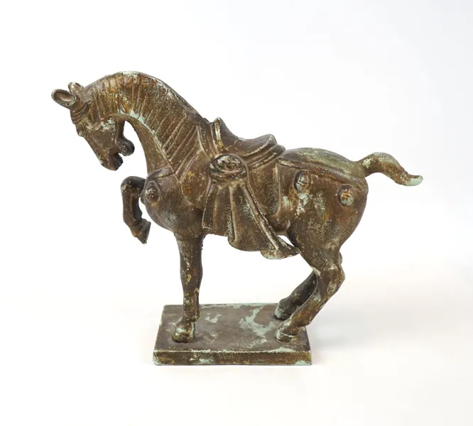 Skulptur, häst, bronspatinerad metall, Tang-stil, 1900-tal.