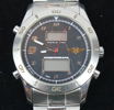 SAS World Time, ambandsur, quartz, analog/digital, stål, safirglas.