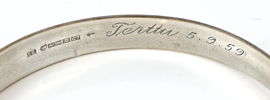 Armring med falköga, öppningsbar, silver.