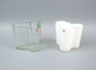 Alvar Aalto, vaser, 2 st, glas, ''Savoy'', Iittala, Finland.