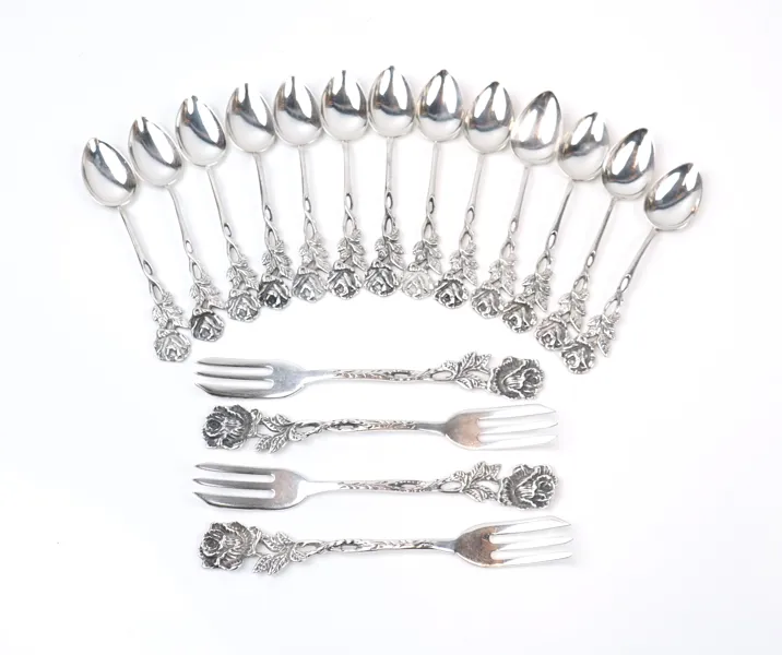 Tårtgafflar och kaffeskedar, 17 delar, silver 830, ''Rosen''.