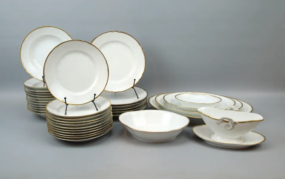 Matservis, 35 delar, porslin, "Elegance", Bing & Gröndahl.